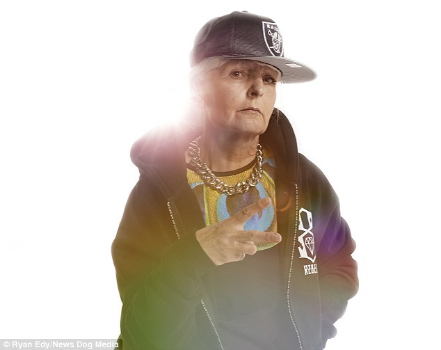 Afbeeldingsresultaat voor hiphop granny